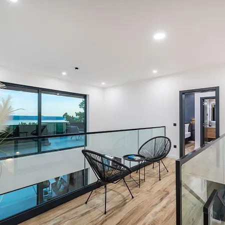 Luxury Royal Hill With 34 M2 Pool Villa Maslenica