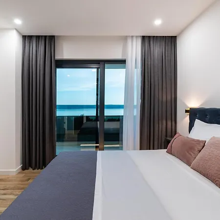 Luxury Royal Hill With 34 M2 Pool Villa Maslenica