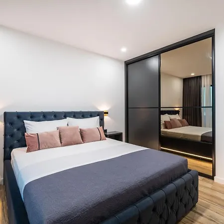 Luxury Royal Hill With 34 M2 Pool Maslenica