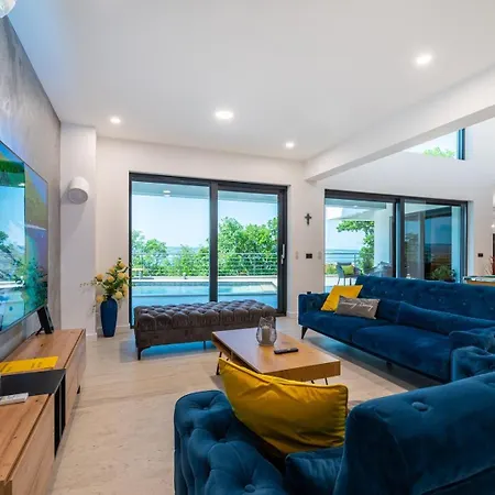 Villa Luxury Royal Hill With 34 M2 Pool Maslenica