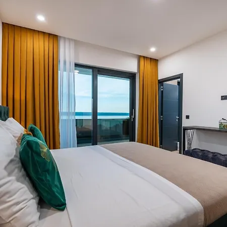 Luxury Royal Hill With 34 M2 Pool Villa