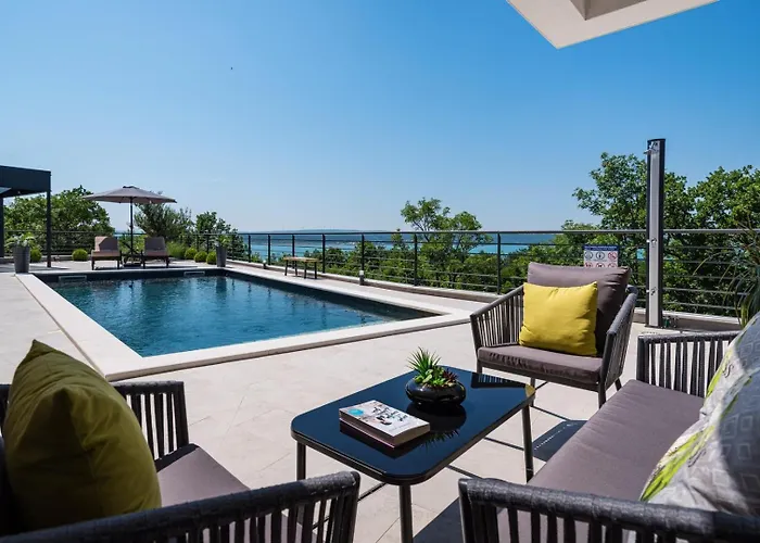 Luxury Royal Hill With 34 M2 Pool Вилла