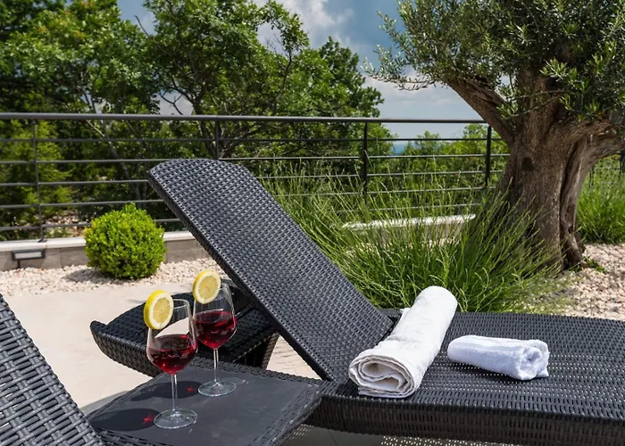 Luxury Royal Hill With 34 M2 Pool Вилла *