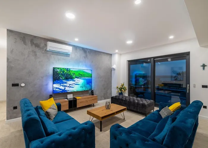 Вилла Luxury Royal Hill With 34 M2 Pool