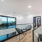 Luxury Royal Hill With 34 M2 Pool Villa Maslenica