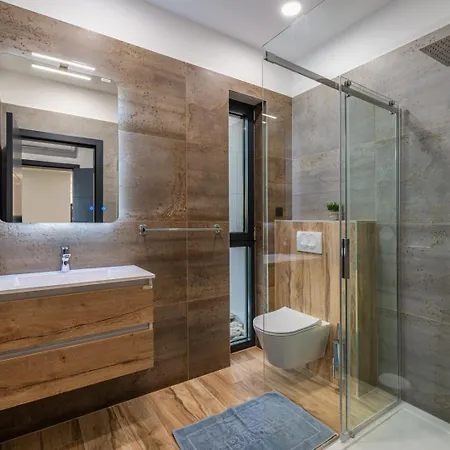 Luxury Royal Hill With 34 M2 Pool * Maslenica