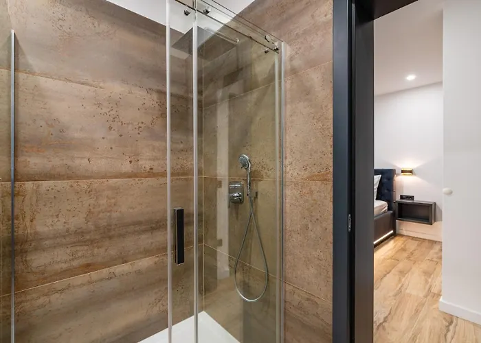 Luxury Royal Hill With 34 M2 Pool Villa Maslenica