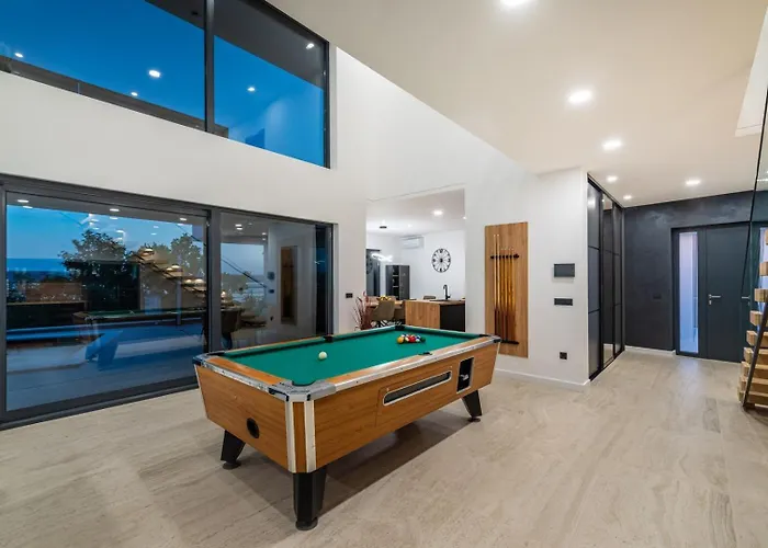 Luxury Royal Hill With 34 M2 Pool